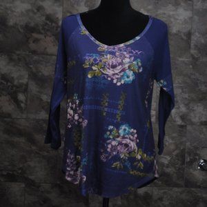 Blue floral medium top